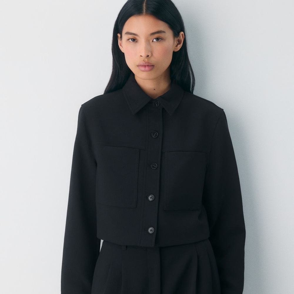 Aritzia Wilfred Little Cropped Jacket Crepette in Black XL